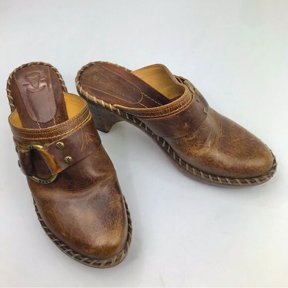 Frye Charlotte Brown Distressed Leather Metal Ring Whipstitch Slip On Heel Mules - Picture 5 of 15